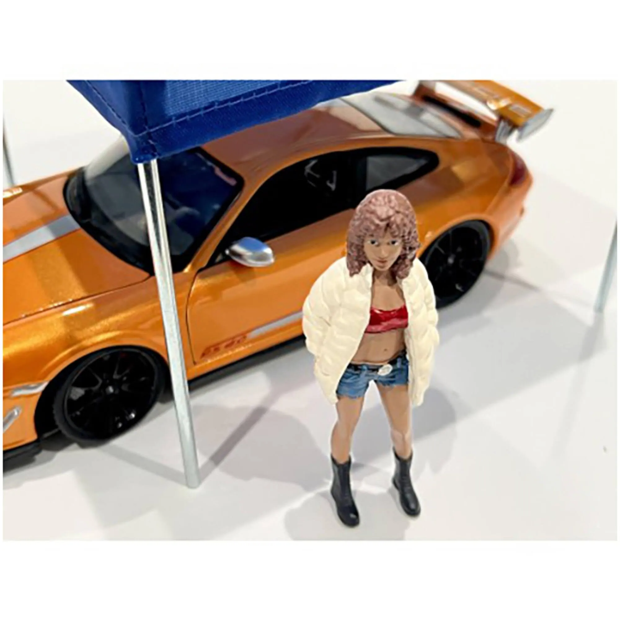 American Diorama Figure 3 - Hip Hop Girls Poly-resin Body for 1/18 Scale Models