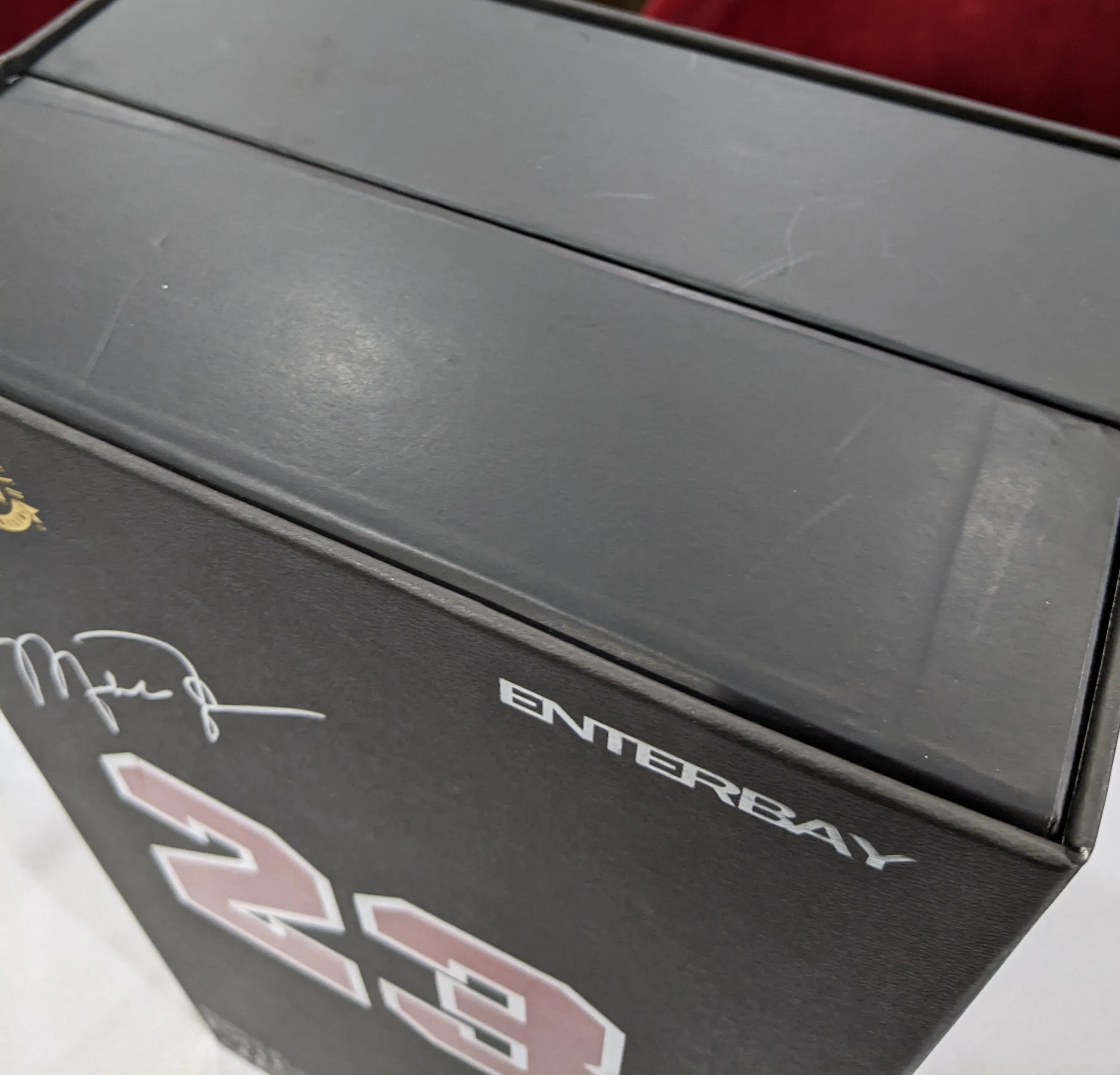 Enterbay Real Masterpieces 1/6 NBA Chicago Bulls Michael Jordan Series 2 the Last Shot (Black Jersey Edition) Sixth Scale *Open Box* RM-1055
