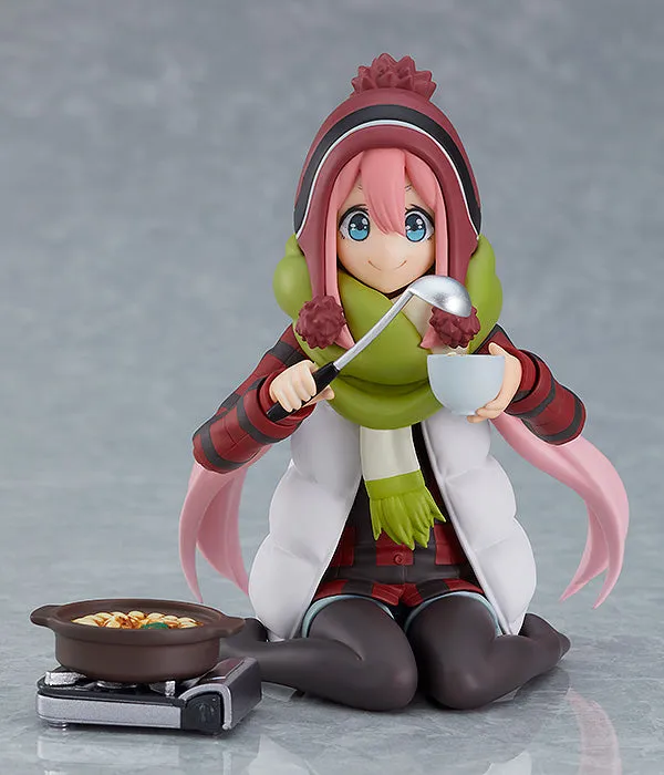 Figma #519-DX Nadeshiko Kagamihara Laid-Back Camp