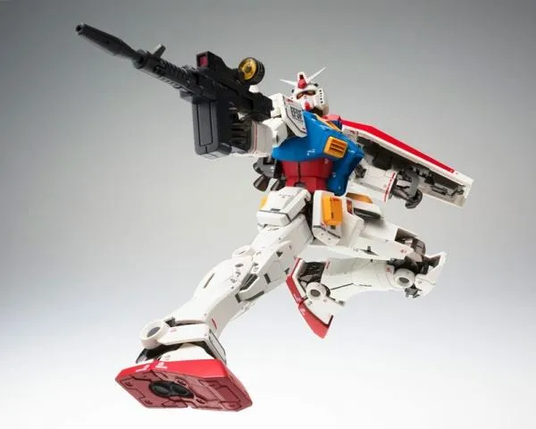 Gundam Fix Metal Composite Mobile Suit Gundam: The Origin - RX-78-2 Gundam (40th Anniversary Ver.)