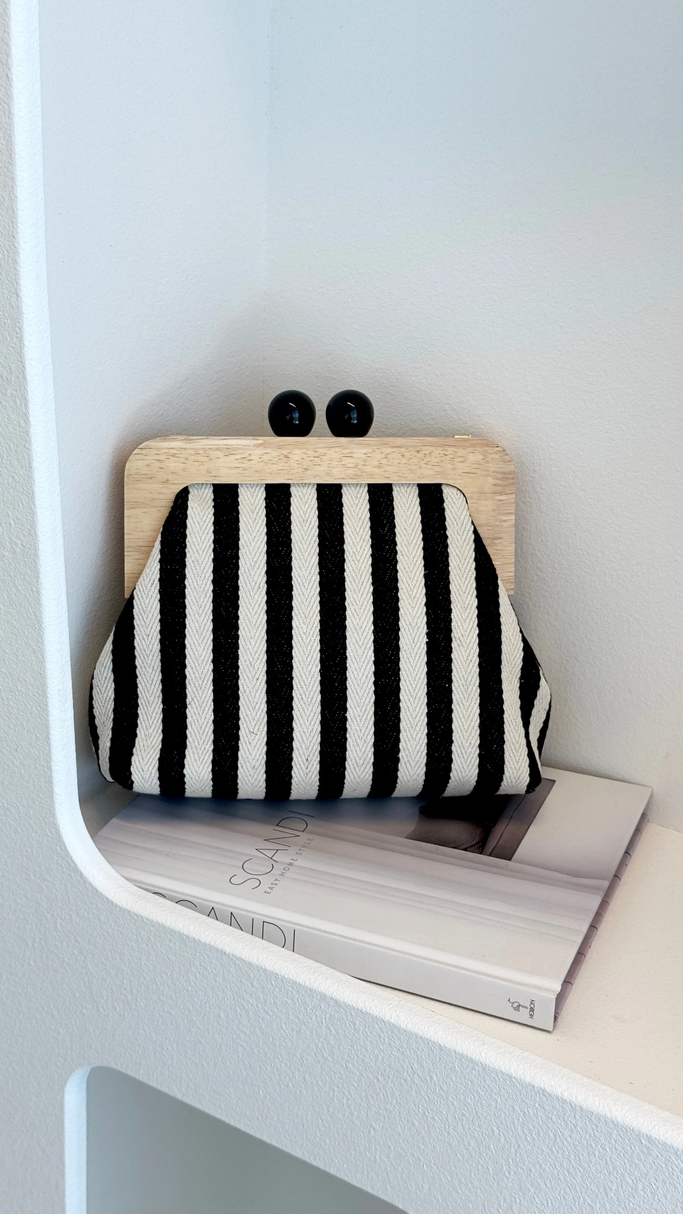 Neve Canvas Stripe Timber Clutch - Black / White
