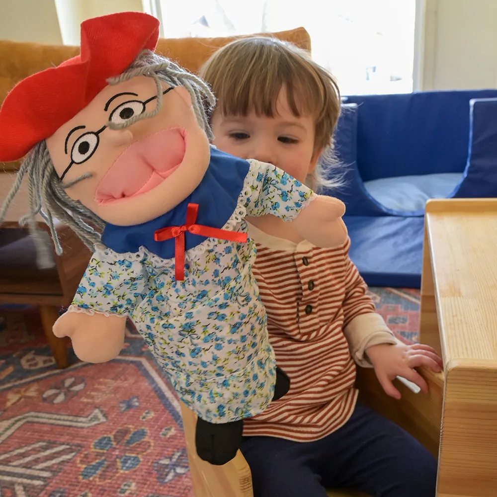 "Old Lady Who Swallowed a Fly" Storytelling Doll & Animal Finger Puppet Set*