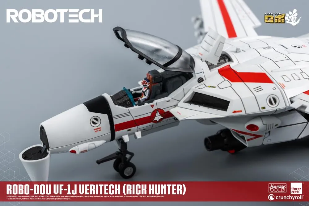 ThreeZero Robotech Macross ROBO-DOU VF-1J Veritech (Rick Hunter) Action Figure
