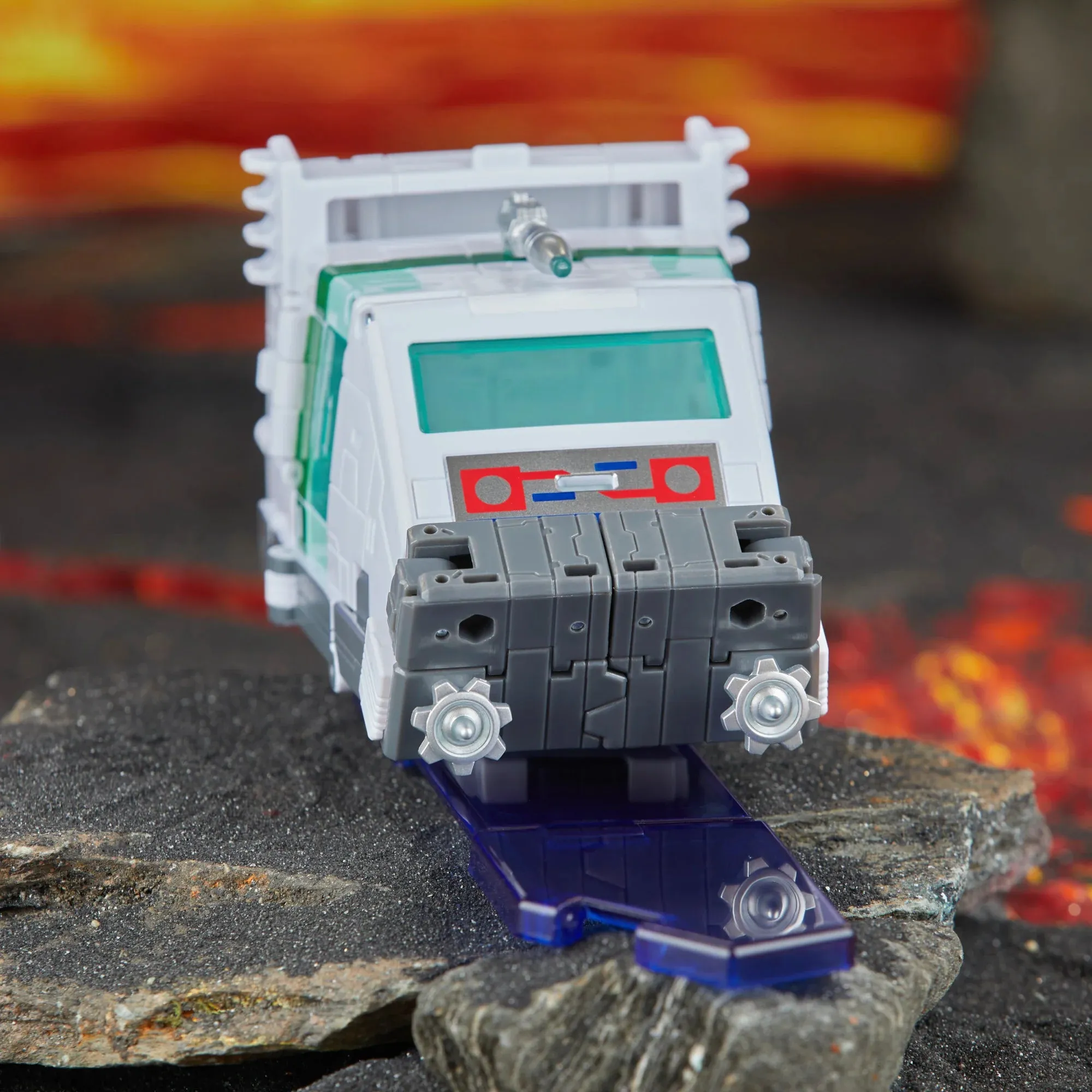 Transformers Generations Legacy United Voyager Class Origin Wheeljack Action Figure