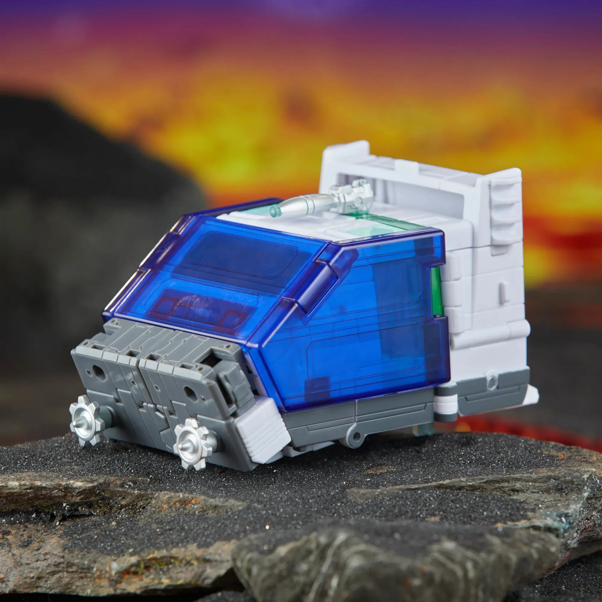 Transformers Generations Legacy United Voyager Class Origin Wheeljack Action Figure